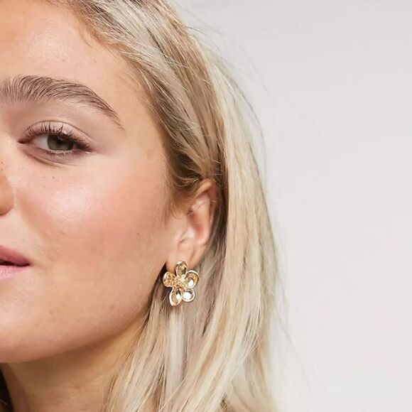Gold Tone and Crystal Flower Post Earring - Picture 2 of 7